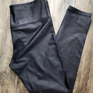 EUC Zyia Black Metallic LnT High Rise Leggings 24" 8/10